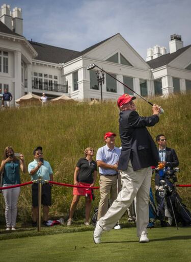Donald Trump... un gran tramposo jugando al Golf