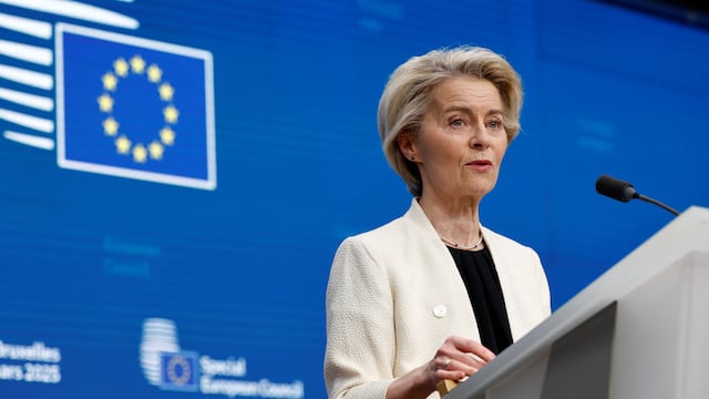 All eyes are on Venezuela today as the U.S. has flown Nicolás Maduro and his wife out of the country after a military operation in Caracas.