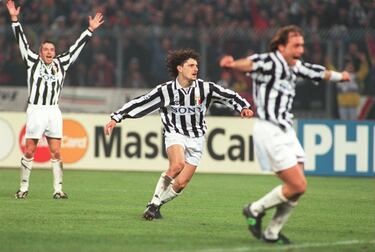 El Real Madrid aterrizaba en Turín con un resultado de un gol a cero a favor y con la obsesión de conseguir la orejona 30 años después. Sin embargo, la Juventus le cortó las alas y le arrebató el objetivo, ganándole y remontando la eliminatoria por dos tantos a nada y, posteriormente, levantando la Champions League.