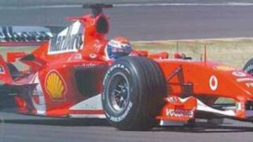 <b>CINCUENTA CABALLOS DE VENTAJA. </b>Ferrari, con su nuevo propulsor, cuenta con una ventaja de cincuenta caballos con respecto al resto de equipos que han probado sus V8.