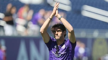 En 2015 Olrando City hizo su debut en la MLS, donde llegaron con el brasileño como máximo refrente, después de tres temporadas marcó en 24 ocasiones y dio 22 pases de gol. 