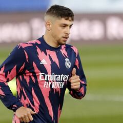 Fede Valverde, aislado por contacto con un positivo