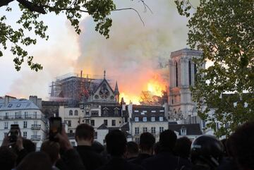 Devastador incendio de la catedral de Notre Dame, uno de los monumentos m¨¢s emblem¨¢ticos de Par¨ªs.