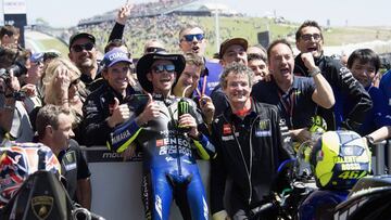 Valentino Rossi celebra el podio de Austin.