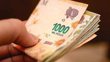 Cambio de peso argentino a peso chileno, 24 de junio: valor, precio, qué es y a cuánto está el dólar blue