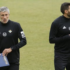 El Betis mima a Tello, que es duda ante el Espanyol