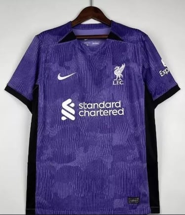 Se filtra la tercera camiseta del Liverpool de Luis Díaz