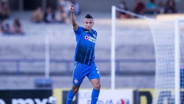 Chivas lanza pista sobre llegada de Roberto Alvarado