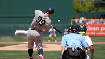 El outfielder los New York Yankees pegó dos cuadrangulares, pero los Athletics se impusieron en West Sacramento.