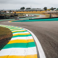 Los coches llegan tarde