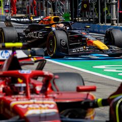 McLaren asedia a Verstappen