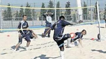 La última parte del entrenamiento de ayer se destinó a la disputa de un mini torneo de fut-voley.