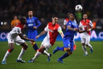 Carlos Tévez y Jeremy Toulalan 