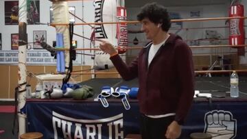 El recto de izquierda al cuerpo