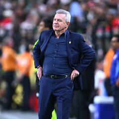 Alarm bells ring as key Mexico player injured in Japan draw