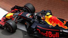 MONTE-CARLO, MONACO - MAY 24: Max Verstappen of the Netherlands driving the (33) Aston Martin Red Bull Racing RB14 TAG Heuer on track during practice for the Monaco Formula One Grand Prix at Circuit de Monaco on May 24, 2018 in Monte-Carlo, Monaco.  (Phot