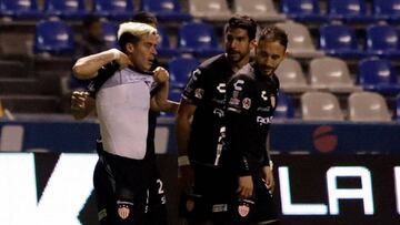 El delantero argentino de Necaxa dedicó su doblete a su compatriota que desapareció hace algunos días después de un accidente aéreo.