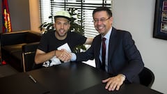 Jordi Alba extends Barcelona contract till 2024