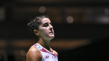 La jugadora espa?ola Carolina Mar¨ªn reacciona durante su partido ante Akane Yamaguchi en el Mundial de B¨¢dminton.