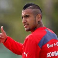 Arturo Vidal se realiza los exámenes y será presentado hoy