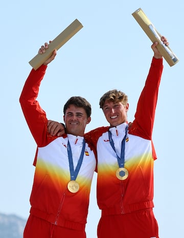 La pareja de 49er formada por Diego Botín y Florian Trittel le ha dado, el primer oro para España