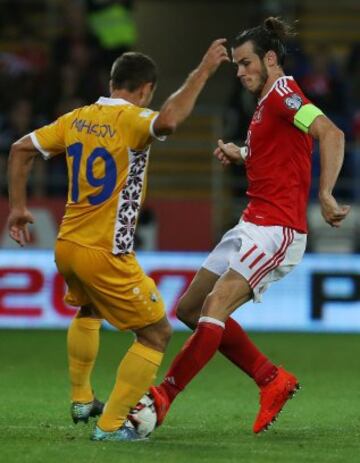 Gareth Bale y Maxim Mihaliov