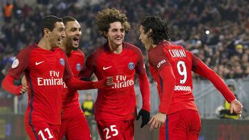 10/02/17 PARTIDO LIGUE1 FRANCIA
Girondins de Bordeaux vs Paris Saint Germain
GIRONDINS DE BURDEOS - PSG
Celebraci—n del GOL 0-1 autor Edinson Cavani (Par’s Saint-Germain) con Rabio Adrien (Par’s Saint-Germain), Di Maria Angel (Par’s Saint-Germain) y Lucas (Par’s Saint-Germain) ALEGRIA