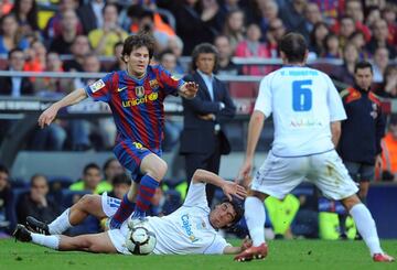 El equipo que ahora se encuentra en la cuarta categoría de España, estuvo de 2009 a 2010 en la primera división, ahí Messi jugó dos partidos vs ellos y no pudo anotar.