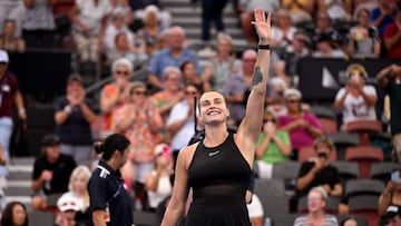 La tenista bielorrusa Aryna Sabalenka celebra su victoria ante Lucia Bronzetti en el cuadro femenino del Torneo de Brisbane.