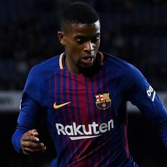 Semedo, de lateral, y Sergi Roberto, de medio, ante el Betis