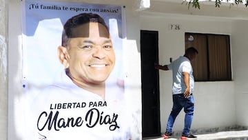 Luis Manuel Díaz, secuestrado el pasado sábado, en Barrancas, departamento de La Guajira (Colombia). En este pueblo minero del norte de Colombia donde nació el delantero Luis Díaz, del club inglés Liverpool y de la selección nacional, sus 35.000 habitantes esperan la liberación cuanto antes de su padre. Tras la revelación ayer de que el secuestro fue perpetrado por el Ejército de Liberación Nacional (ELN), aumentó la esperanza de que pronto regrese a su libertad, justamente por estar ese grupo armado en una negociación de paz con el Gobierno. EFE/ Ricardo Maldonado Rozo