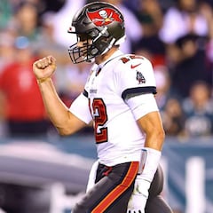 Who are the NFL's All-Time passing yards and Touchdown leaders?