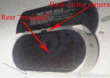 Una web muestra dos imágenes de una unidad de desarrollo PSP2