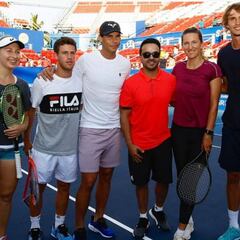 Nadal vuelve en Acapulco con "problemillas" en una muñeca