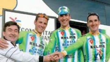<b>EQUIPO DE PRIMERA.</b> Vicente Belda, junto a Alejandro Valverde, Rubén Plaza y Ángel Casero.