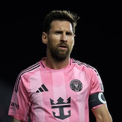 ¿Retirados? FIFPRO nomina a Messi y Cristiano a lo mejor de 2025