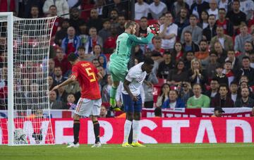 David de Gea en la jugada del gol anulado a Danny Welbeck.