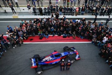 El circuito de Montmeló fue el escenario elegido por Toro Rosso para presentar su nuevo monoplaza para esta temporada.