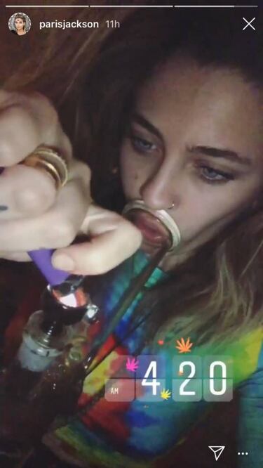 Paris Jackson subió un video en el que parece que se droga