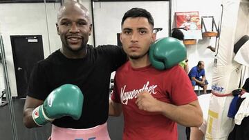 Conor McGregor ironizó en Twitter sobre la edad de Floyd Mayweather con esta foto del boxeador tras un entrenamiento.