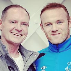 Gascoigne se reencuentra con Rooney y le da 40 libras por un viejo recuerdo