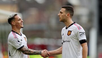 Antony y Dalot celebran el segundo gol del partido.