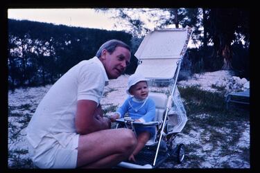 Nick Harkaway revive el universo de John le Carré con ‘La decisión de Karla’: “No intento ser mi padre”