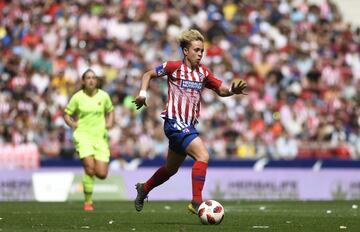 El fútbol femenino llena el Wanda Metropolitano