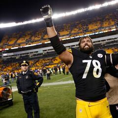 El español Alejandro Villanueva se retira tras 7 años en la NFL