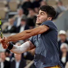 Alcaraz avanza con paso firme en París: ya está en octavos