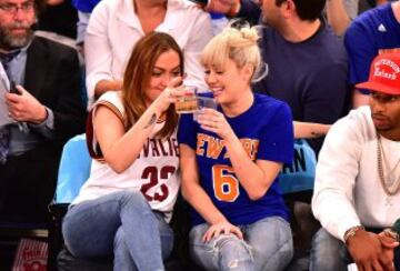 Brandi Cyrus y Miley Cyrus.