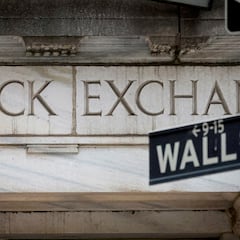 How many millionaires live in New York City? 1 of every 24 residents are “high-net-worth individuals”