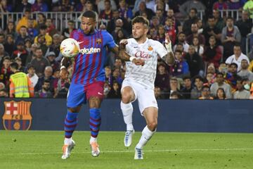 1-0. Memphis Depay marca el primer gol.