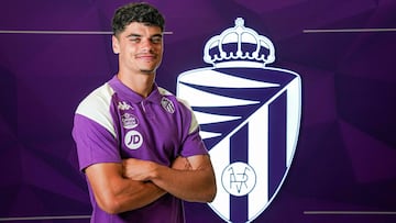 David Torres, tras confirmarse su renovaci¨®n con el Real Valladolid.